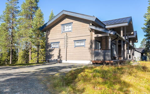 Rukan Villa Lux a: Neige, Bois, L'Hiver, Chalet, Maison, Toit, Domicile, Gelé, Cabane En Rondins, Brindille
