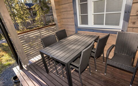 Rukan Villa Lux a: Appartement, Zone Résidentielle, Condominium, Design Urbain, Balcon, Usage Mixte, Recours, Biens, Hôtel, Ombre