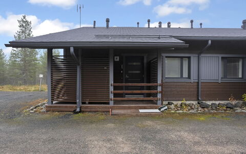 Kotokuusi 4: Chalet, Maison, Domicile, Batiments Jardin, Siding, Cabane En Rondins, Ferme, Biens, Cabanon, Cour
