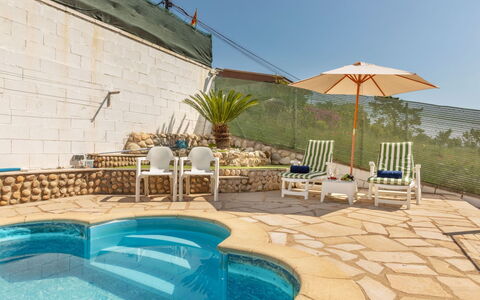 Figaro: Piscine, Mobilier De Jardin, Meubles, Recours, Parapluie, Balancelle, Dalle, Chaise, Composite, Eco Hôtel
