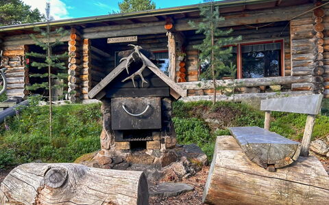 Nanguvilla: Bois, Chalet, Cabane En Rondins, Forêt, Cabanon, Batiments Jardin, Mélèze, Des Bois, Tache De Bois