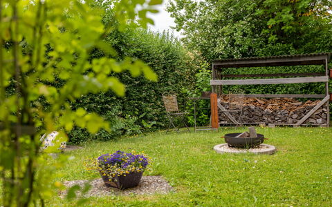 Langes Leben al Khalid: Plante, Feuille, Paysage Naturel, Fleur, Botanique, Arbre, Végétation, Mobilier De Jardin, Herbe, Arbuste