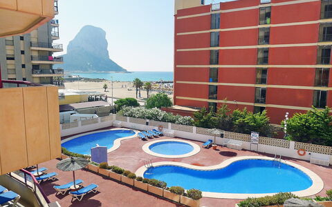 Calpe Calp 867: L'Eau, Ciel, Bâtiment, Propriété, Jour, Plante, Piscine, Bleu Azur, Architecture, Design Urbain