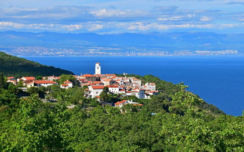 Kristijan: Promontoire, Côte, Mer, Ciel, Cotiers Et Relief Océaniques, Colline, Tourisme, Village, Station De Montagne, Promontoire