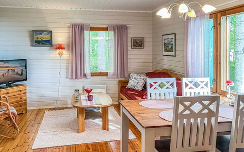 Leppäranta: Sol, Bois, Design Intérieur, Sol, Plafond, Meubles, Parquet, Éclairage, Pièce, Domicile