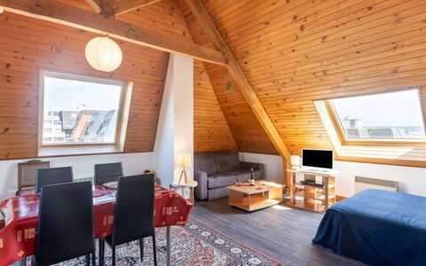 Résidence du Port: Meubles, Propriété, Table, Cabinetry, Chaise, Bois, Bâtiment, Éclairage, Comptoir, Design Intérieur