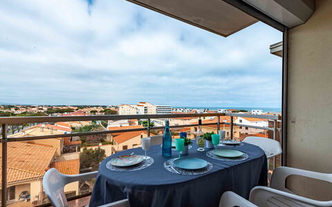 Le Suffren: Appartement, Meubles, Zone Résidentielle, Balcon, Condominium, Chaise, Ombre, Recours, Côte, Hôtel