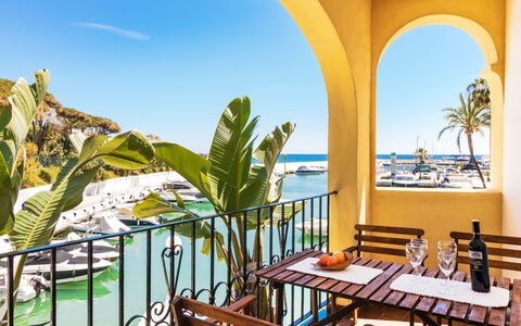 Marbella 170: Propriété, Bâtiment, Immobilier, Pièce, Vacances, Balcon, Maison, Recours, Villa, Appartement