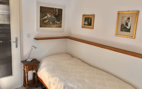 Oberland Nr. 29: Mur, Bois, Lit, Chambre, Design Intérieur, Sol, Sol, Cadre, Meubles, Drap De Lit