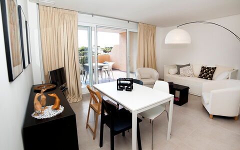Altea 49: Pièce, Meubles, Design Intérieur, Propriété, Bâtiment, Plafond, Table, Sol, Maison, Salon