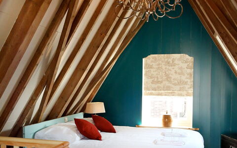 Voc-Huys: Pièce, Chambre, Meubles, Design Intérieur, Propriété, Lit, Rideau, Plafond, Suite, Mur
