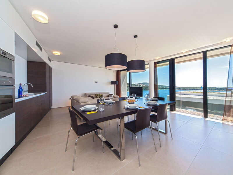 Logement:&nbsp;Golden Ray 208.2