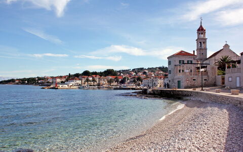 Brač Sutivan 104: L'Eau, Ciel, Nuage, Ressources En Eau, Bleu Azur, Arbre, Paysage Naturel, Plage, Cotiers Et Relief Océaniques, Plante