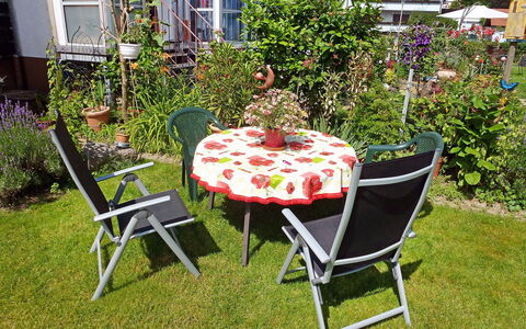 Weisenhorn: Chaise, Meubles, Cour, Tableau De Plein Air, Jardin, Table, Chaise Pliante, Arrière-Cour, Mobilier De Jardin, Pelouse