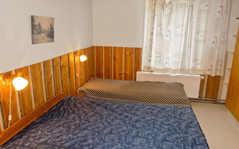 Kinttaanpirtti: Bois, Meubles, Sol, Sol, Design Intérieur, Chambre, Lit, Pièce, Drap De Lit, Literie