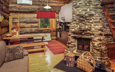 Luostonseita 3: Chalet, Maison, Domicile, Batiments Jardin, Siding, Cabane En Rondins, Ferme, Biens, Cabanon, Cour