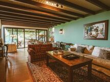Villa Cloty