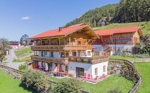 Längenfeld 380: Plante, Ciel, Propriété, Bâtiment, Fenêtre, Arbre, Lot Terre, Maison, Paysage Naturel, Loisir