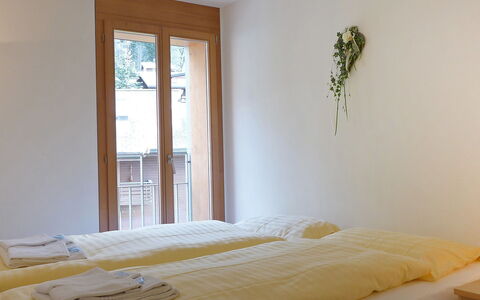 Eden Apt.d: Pièce, Lit, Propriété, Chambre, Meubles, Mur, Cadre De Lit, Design Intérieur, Maison, Matelas