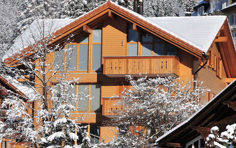 Fortuna Apt.m: L'Hiver, Neige, Domicile, Maison, Propriété, Arbre, Bâtiment, Siding, Toit, Immobilier