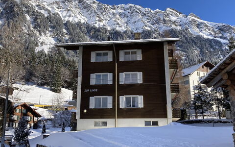 Zur Linde Apt.w: Neige, Bâtiment, Ciel, Jour, Montagne, Propriété, Nuage, Fenêtre, La Nature, Pente