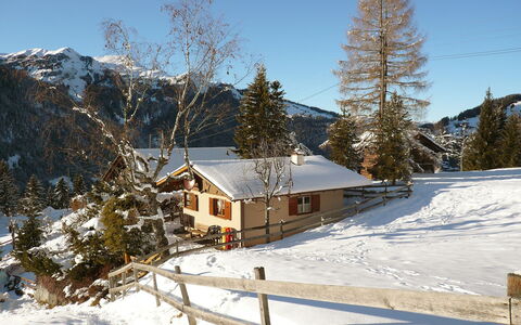 Zwärgli: Neige, L'Hiver, Propriété, Domicile, Arbre, Maison, Montagne, Ciel, Gelé, Cabane En Rondins