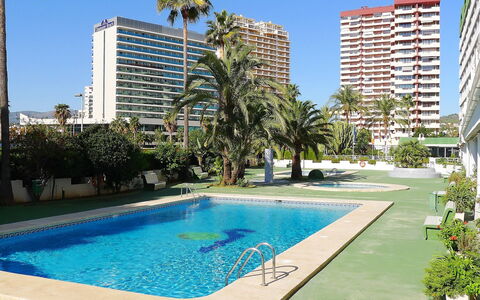Calpe Calp 898: L'Eau, Plante, Bâtiment, Ciel, Jour, Propriété, Piscine, Vert, Bleu, Bleu Azur