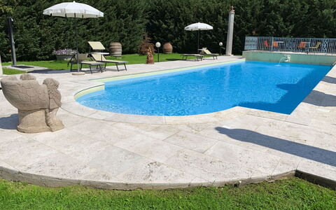 Villa Quattro Mori: Jardin, Pelouse, Aménagement Paysager, Ombre, Mobilier De Jardin, Parc, Hacienda, Biens, Cour, Eco Hôtel