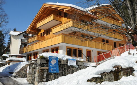 Bergfrieden Apt. 2: Propriété, L'Hiver, Maison, Neige, Bâtiment, Domicile, Immobilier, Architecture, Ciel, Appartement