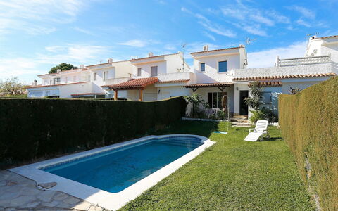 Montalt Viii: Propriété, Maison, Bâtiment, Immobilier, Piscine, Zone Résidentielle, Appartement, Domicile, Villa, Architecture