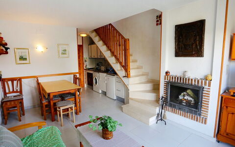 Montalt Viii: Pièce, Propriété, Meubles, Bâtiment, Maison, Design Intérieur, Immobilier, Salon, Sol, Suite
