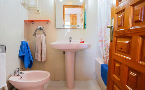 Montalt Viii: Salle De Bains, Pièce, Propriété, Design Intérieur, Luminaire Plomberie, Toilette, Sol, Bâtiment, Meubles, Maison
