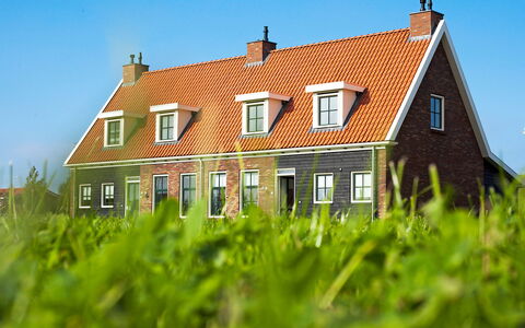 Ganuenta: Maison, Propriété, Domicile, Chalet, Bâtiment, Ferme, Toit, Immobilier, Herbe, Zone Rurale