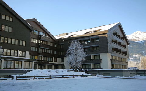 Bad Hofgastein 270: Ciel, Bâtiment, Neige, Propriété, Fenêtre, Maison, Arbre, Gelé, Façade, Design Urbain