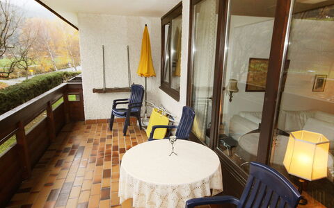 Bad Hofgastein 240: Pièce, Propriété, Meubles, Design Intérieur, Bâtiment, Maison, Immobilier, Sol, Domicile, Table