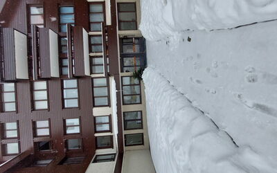 Bad Hofgastein 240: Bâtiment, Bois, Fenêtre, Design Urbain, Façade, Neige, Composite, Verre, Gelé, Balustrade