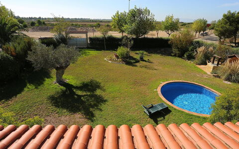 Jardi: Propriété, Paysage Naturel, Herbe, Jardin, Botanique, Arbre, Cour, Arrière-Cour, Paysage, Immobilier
