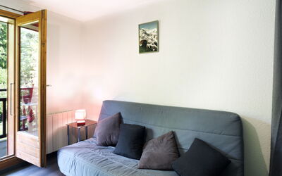 La Piste B71 172.4: Cadre, Confort, Bois, Architecture, Design Intérieur, Bâtiment, Salon, Mur, Plante