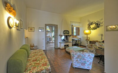 Viterbese 3: Pièce, Propriété, Design Intérieur, Bâtiment, Meubles, Jaune, Salon, Maison, Immobilier, Sol