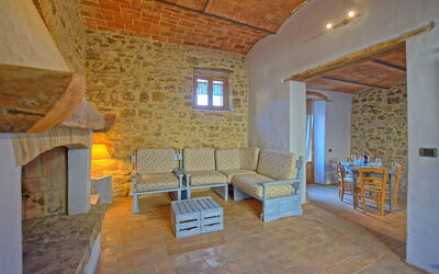 Arturo 3 - Borgo: Bâtiment, Propriété, Pièce, Design Intérieur, Mur, Meubles, Sol, Maison, Salon, Immobilier