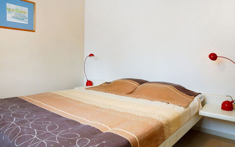 Dinard 153: Chambre, Lit, Meubles, Pièce, Propriété, Drap De Lit, Matelas, Cadre De Lit, Mur, Literie