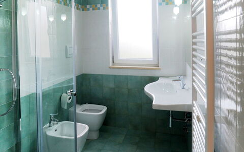 Casale Cilento: Salle De Bains, Pièce, Propriété, Tuile, Sol, Luminaire Plomberie, Design Intérieur, Architecture, Mur, Bâtiment