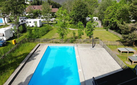 Ferien 1: L'Eau, Plante, Propriété, Bâtiment, Piscine, La Nature, Arbre, Fenêtre, Ombre, Montagne