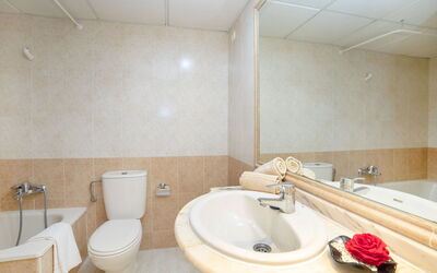 Logement:&nbsp;Coral Beach 03 958.3