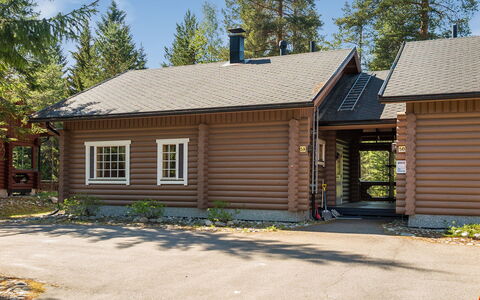 Tahkon Tikka: Chalet, Maison, Domicile, Batiments Jardin, Siding, Cabane En Rondins, Ferme, Biens, Cabanon, Cour