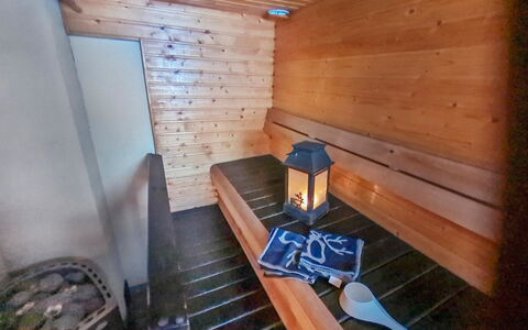Willa Klaara: Domicile, Chalet, Toit, Biens, Ombre, Ferme, Pelouse, Aménagement Paysager, Jardin, Cour