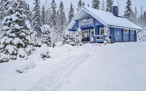 Willa Klaara: Chalet, Maison, Domicile, Batiments Jardin, Siding, Cabane En Rondins, Ferme, Biens, Cabanon, Cour