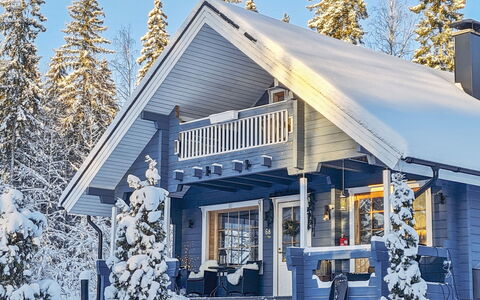 Willa Klaara: Chalet, Maison, Domicile, Batiments Jardin, Siding, Cabane En Rondins, Ferme, Biens, Cabanon, Cour