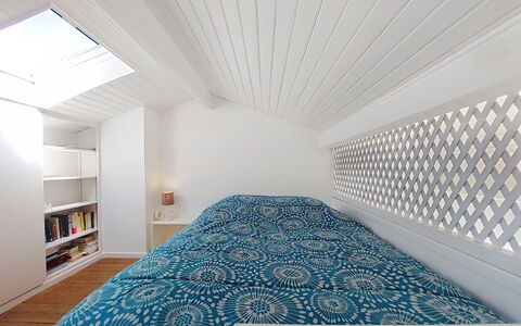 Le Platin: Design Intérieur, Bois, Plafond, Chambre, Sol, Sol, Lit, Pièce, Linge, Literie