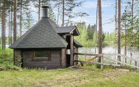 Yläneuvola Silta: Chalet, Maison, Domicile, Batiments Jardin, Siding, Cabane En Rondins, Ferme, Biens, Cabanon, Cour